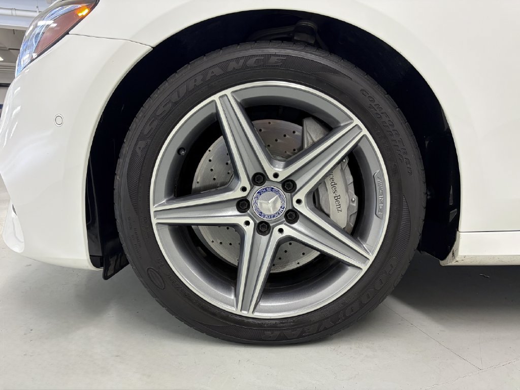 Used 2017 Mercedes-Benz E 300 4MATIC image 10