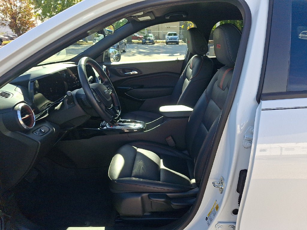 Certified 2024 Chevrolet Trax RS FWD image 14
