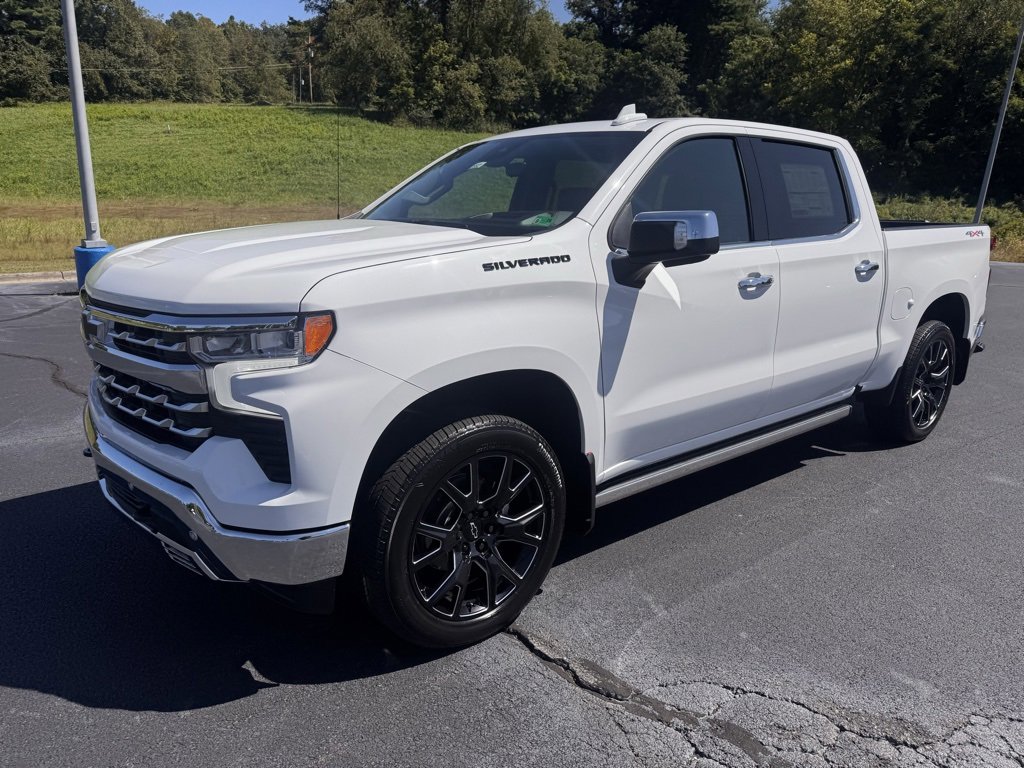 New 2026 Chevrolet Silverado 1500 LTZ w/ LTZ Premium Package image 19
