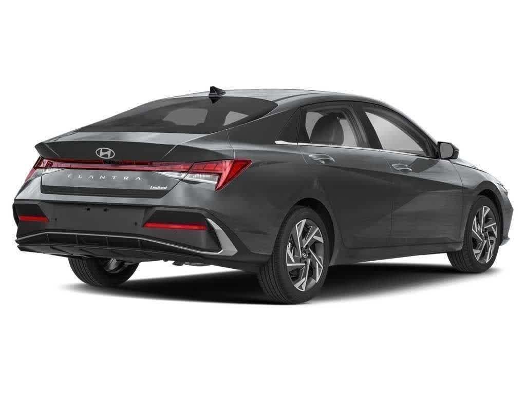 Used 2025 Hyundai Elantra Limited FWD image 35