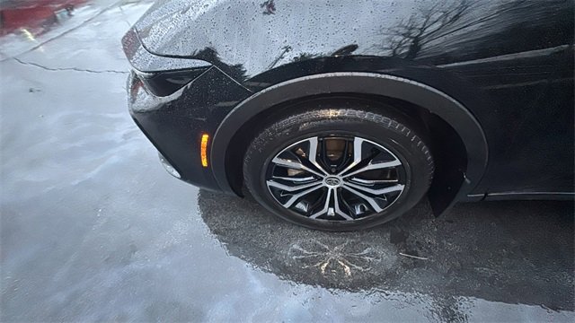 Used 2024 Toyota Crown Limited image 35