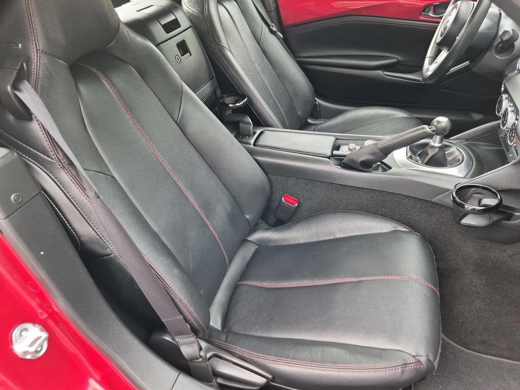 Used 2016 MAZDA MX-5 Miata Grand Touring RWD image 17