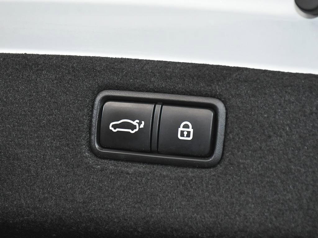 Used 2020 Genesis G70 3.3T w/ Prestige Package image 66