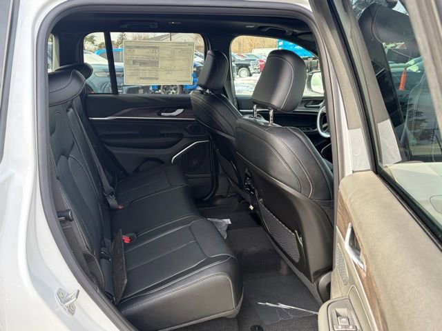 New 2026 Jeep Grand Cherokee Limited AWD/4WD image 33