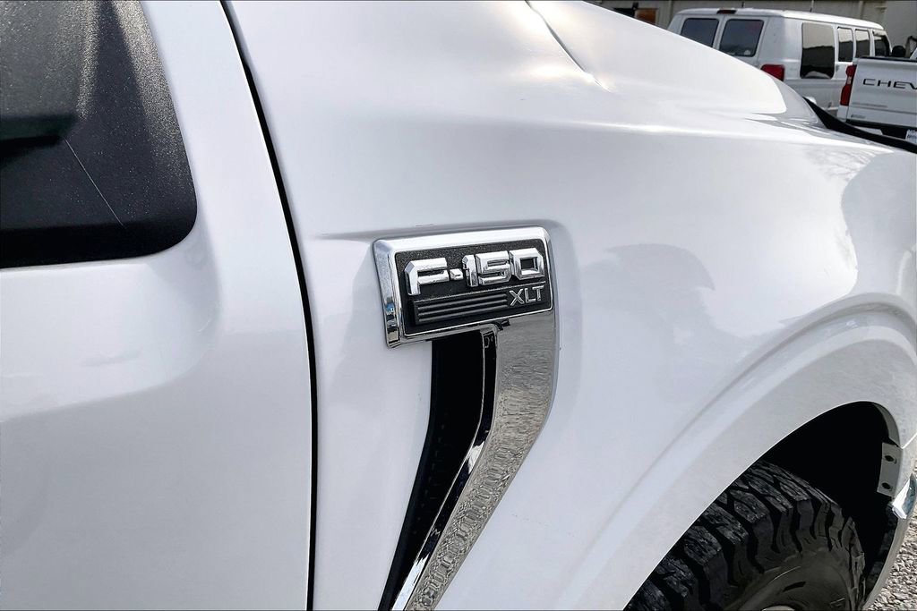 Used 2023 Ford F150 XLT w/ XTR Package image 11