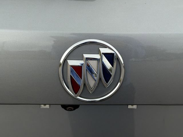 Used 2023 Buick Envision Essence image 11