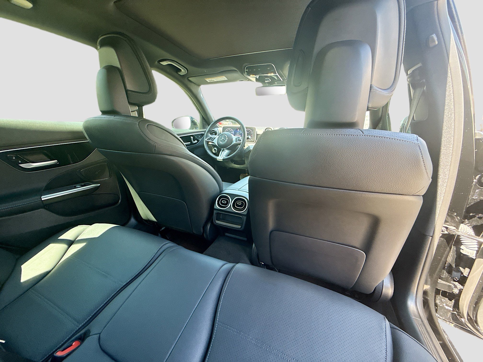 Used 2025 Mercedes-Benz C 300 Sedan image 27