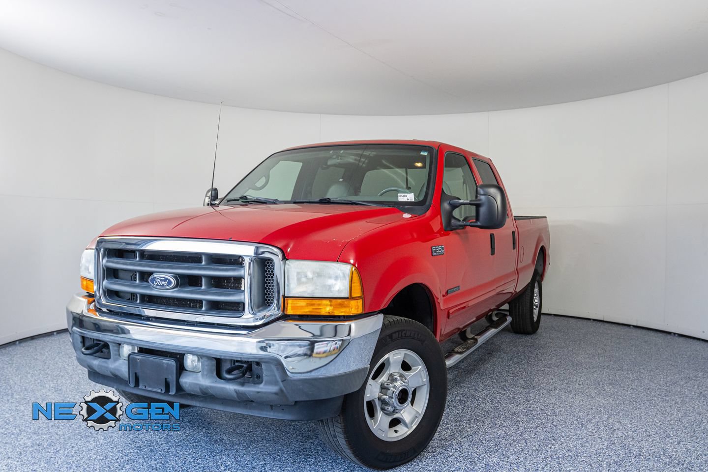 Used 2001 Ford F350 Lariat AWD/4WD image 4