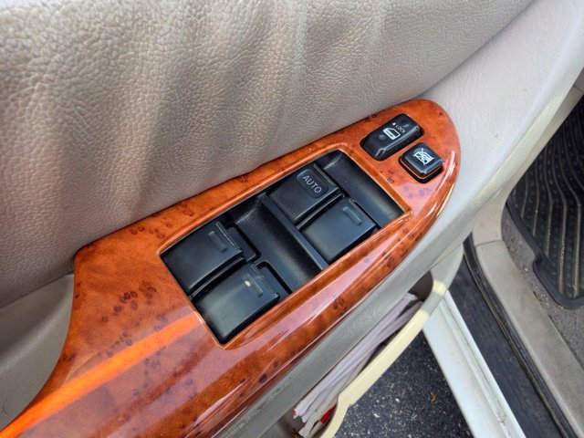 Used 2008 Toyota Sienna XLE FWD image 23