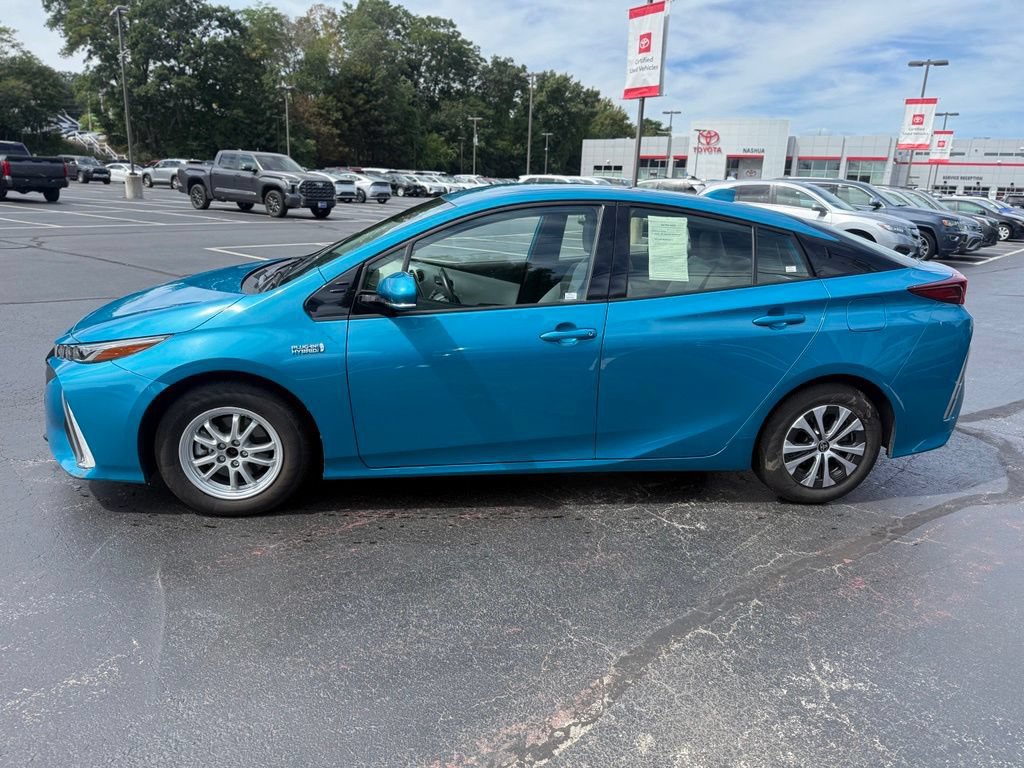 Used 2020 Toyota Prius Prime XLE FWD image 3