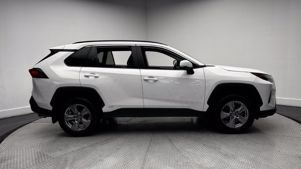 Used 2024 Toyota RAV4 XLE w/ Weather Package AWD/4WD image 40