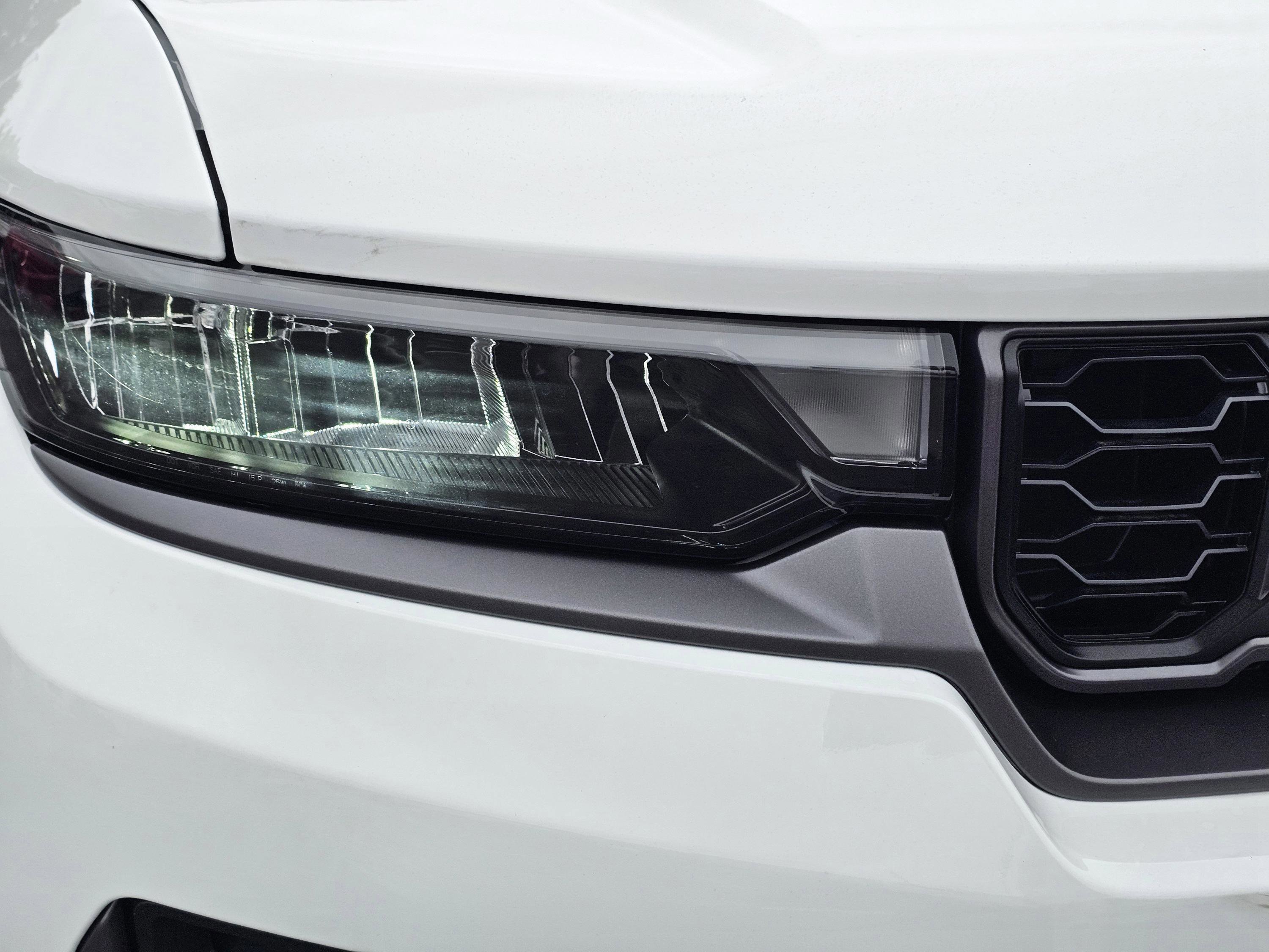 New 2026 Jeep Grand Cherokee Altitude RWD image 4