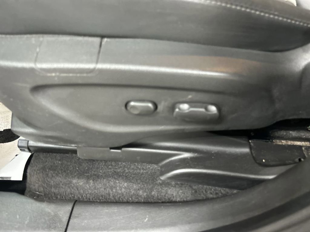 Used 2019 Buick Encore Preferred AWD/4WD image 10