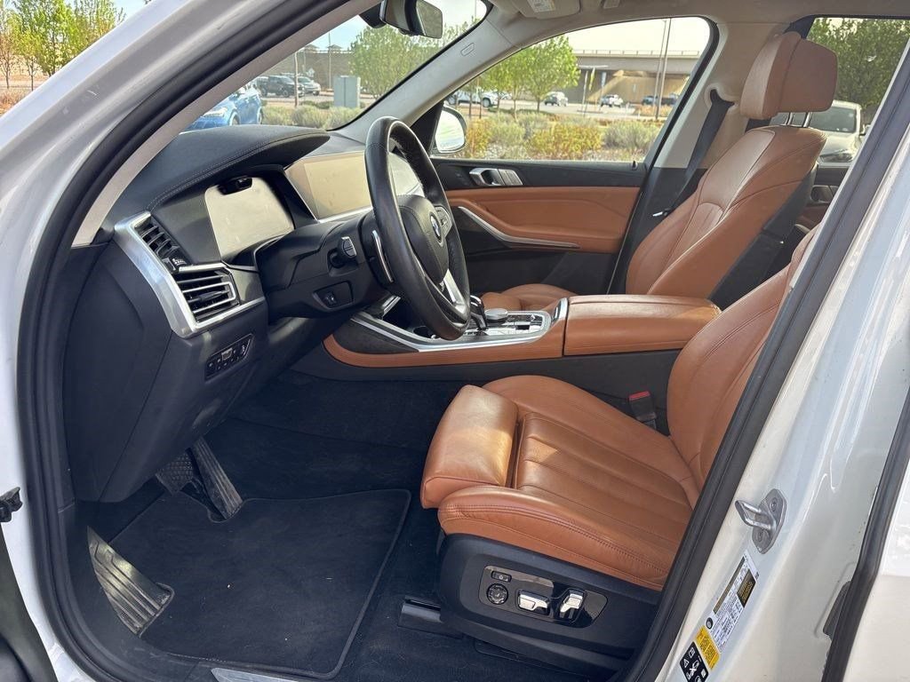 Used 2022 BMW X7 xDrive40i w/ Premium Package AWD/4WD image 10