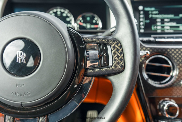 Used 2023 Rolls-Royce Cullinan Black Badge w/ Leather Finishing Pack image 21