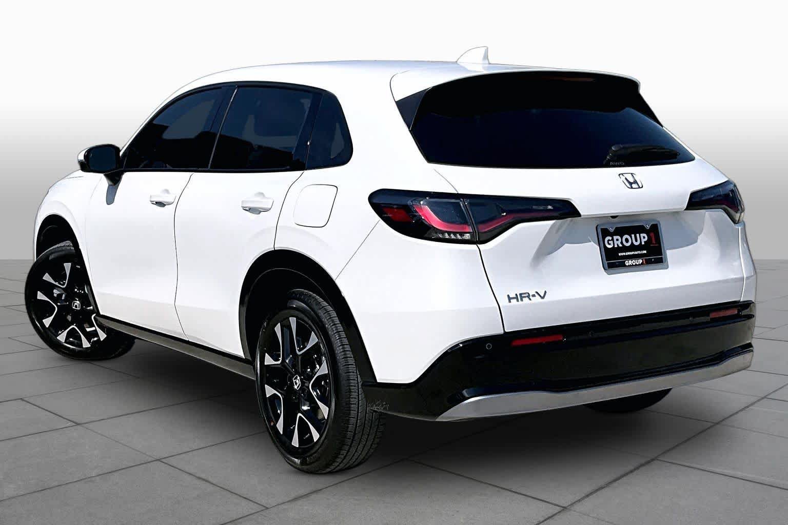 Used 2027 Honda HR-V EX-L image 12