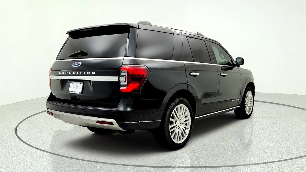 Used 2024 Ford Expedition Platinum AWD/4WD image 5