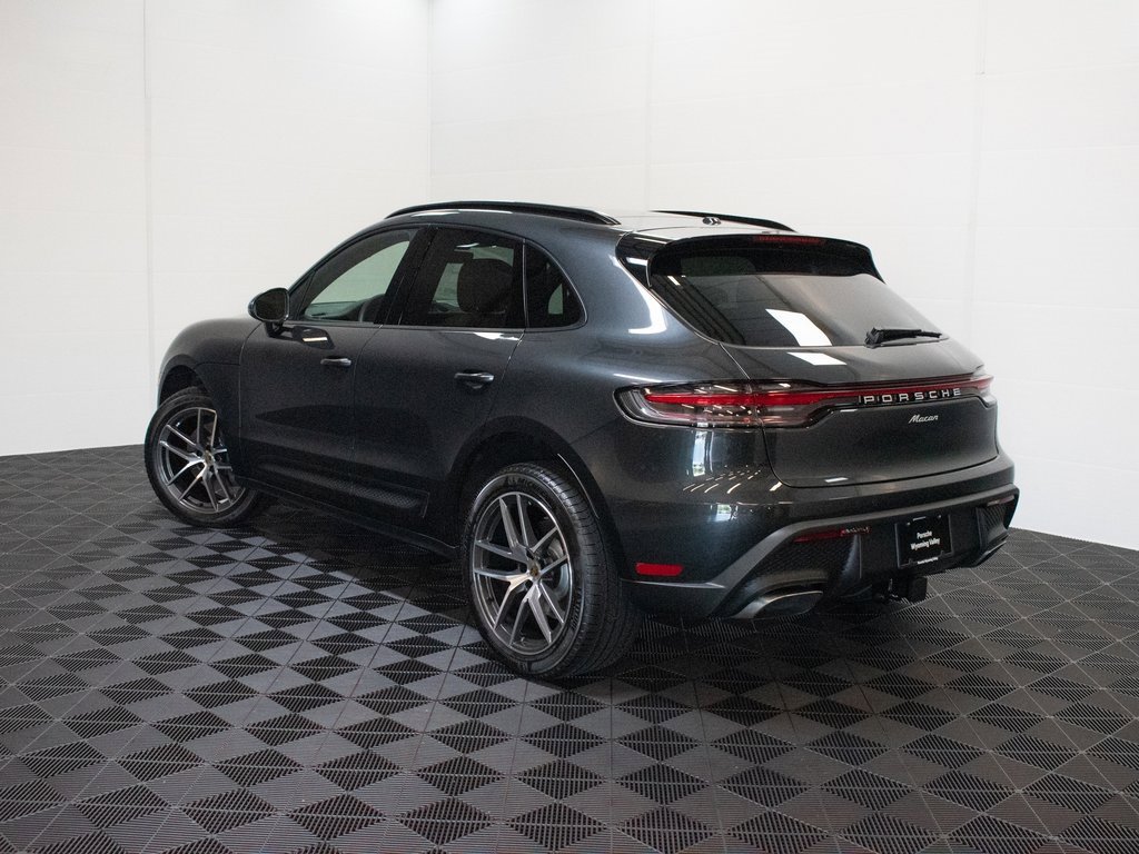 New 2025 Porsche Macan image 3