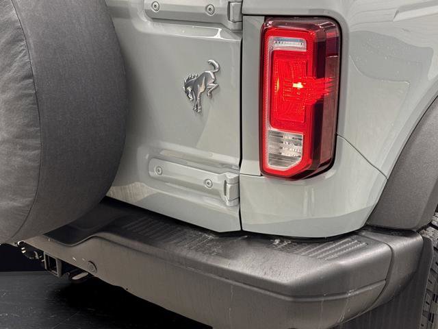 Used 2022 Ford Bronco Black Diamond image 31