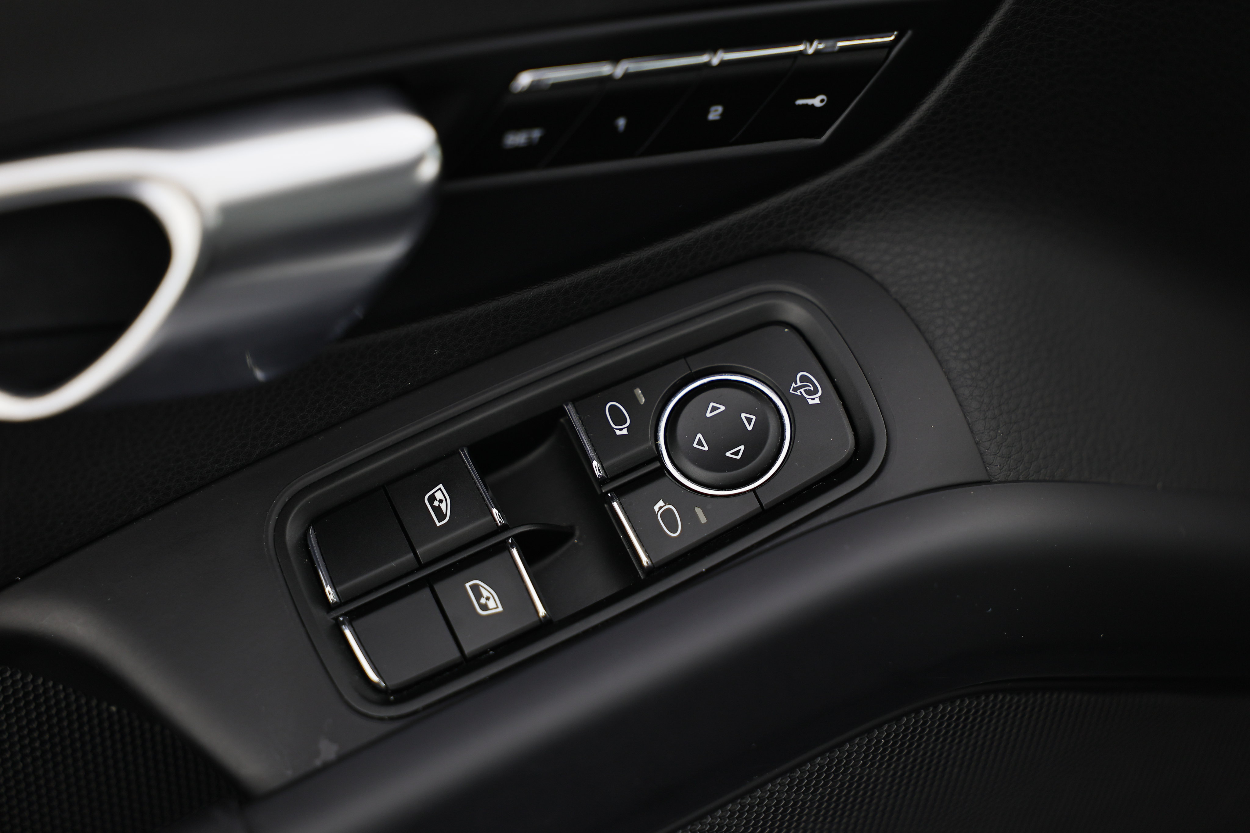 Certified 2024 Porsche 718 Cayman S RWD image 23