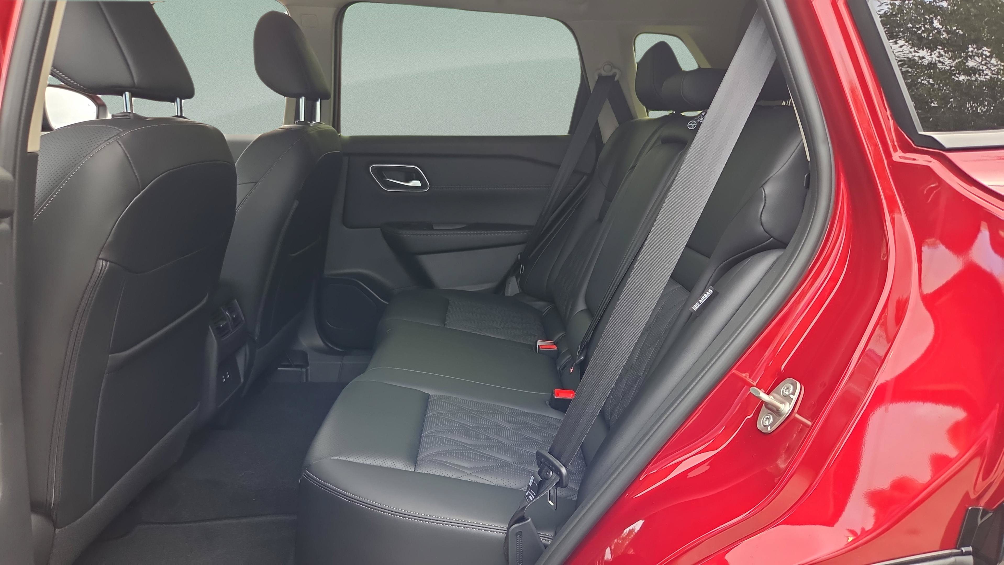 New 2026 Nissan Rogue Platinum AWD/4WD image 10