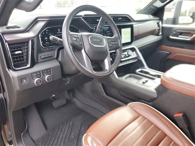 Used 2024 GMC Sierra 2500 Denali Ultimate w/ Max Trailering Package image 16