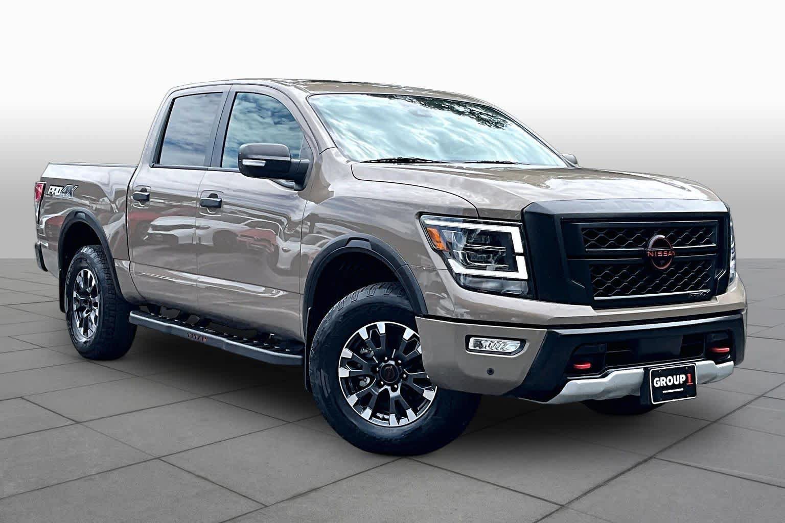 Used 2023 Nissan Titan PRO-4X w/ Pro-4x Convenience Package AWD/4WD image 3