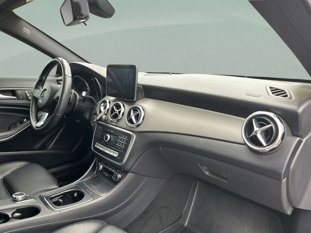 Used 2018 Mercedes-Benz GLA 250 image 37