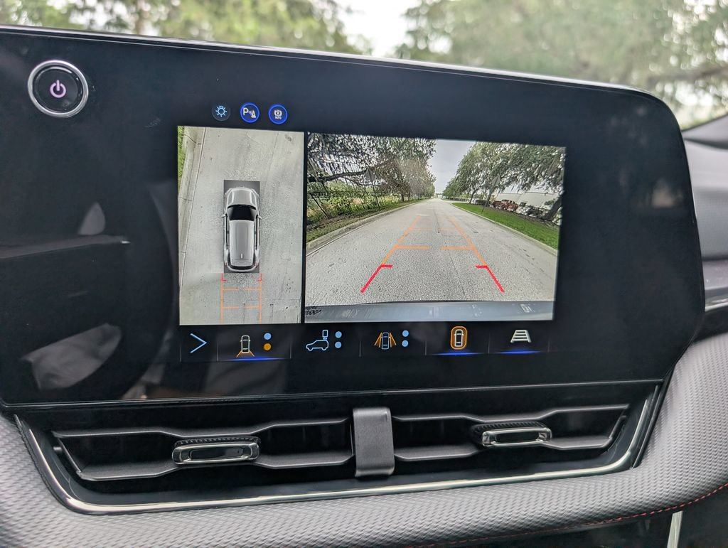 New 2027 Chevrolet Equinox RS w/ Safety and Technology Package FWD image 21