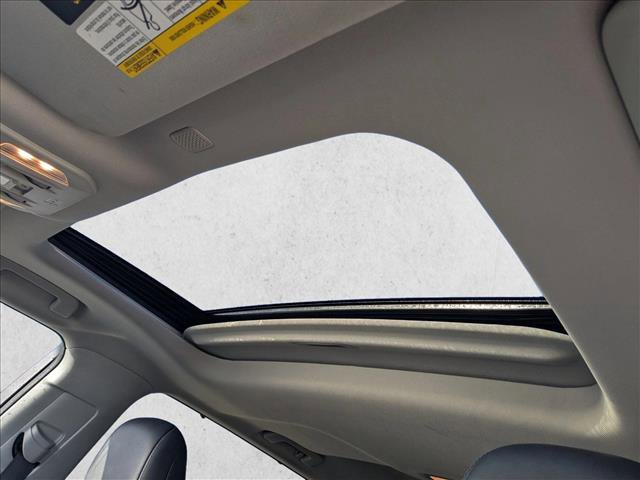 Used 2020 Toyota Highlander Limited image 16