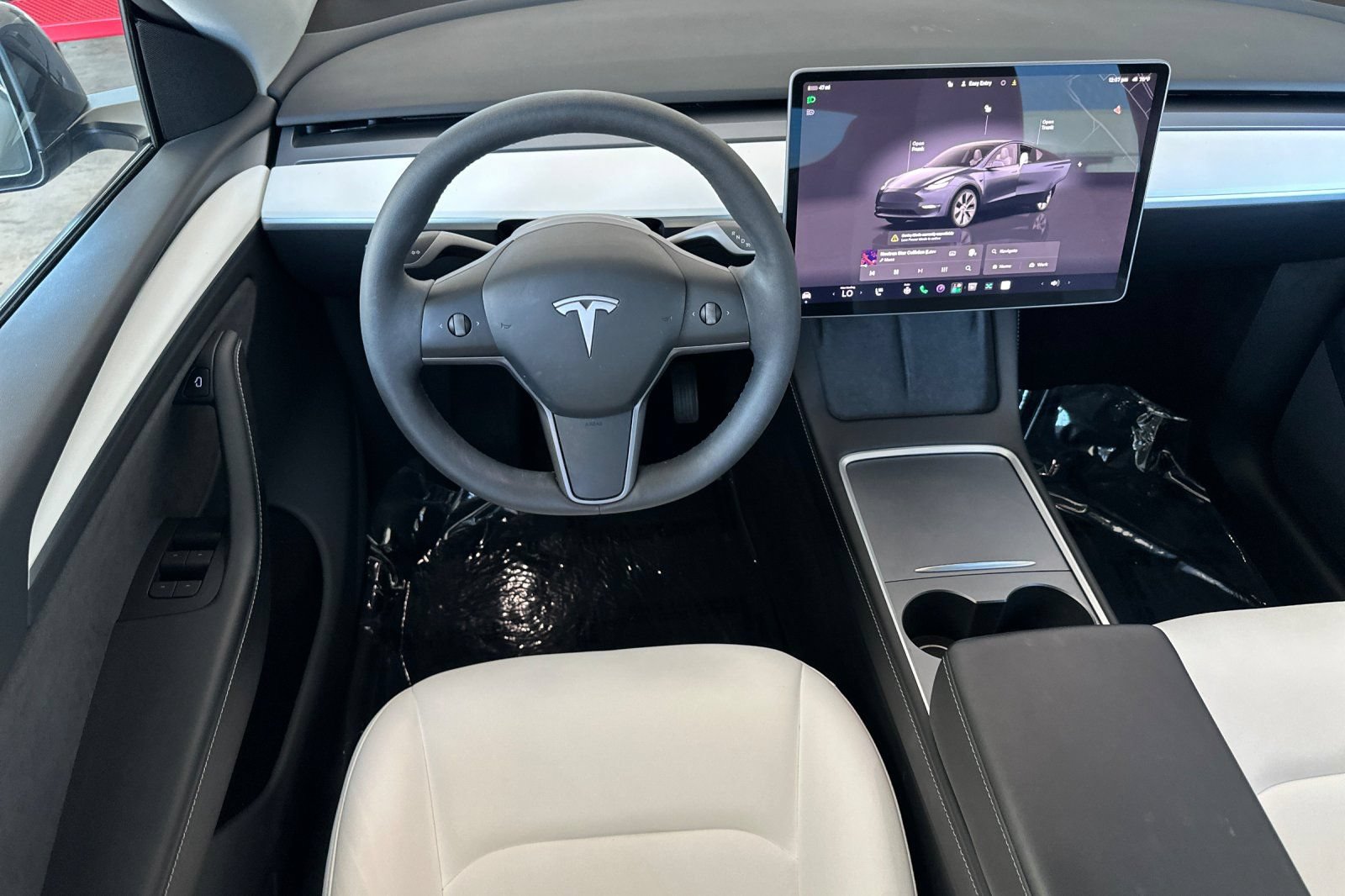 Used 2024 Tesla Model Y Long Range AWD/4WD image 14