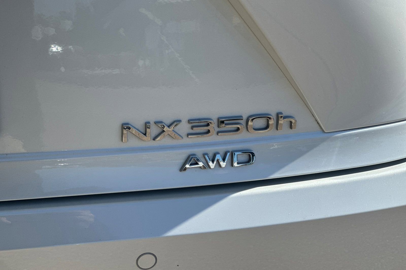 Used 2025 Lexus NX 350h AWD w/ Accessory Package (2T) image 21