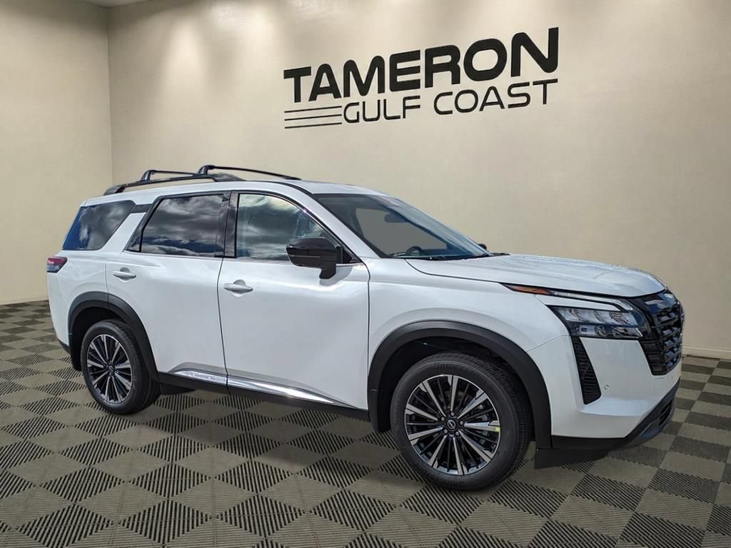 New 2026 Nissan Pathfinder Platinum FWD image 1