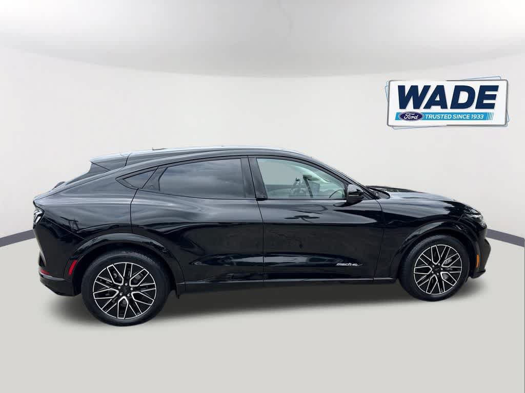 Used 2024 Ford Mustang Mach-E Premium AWD/4WD image 4