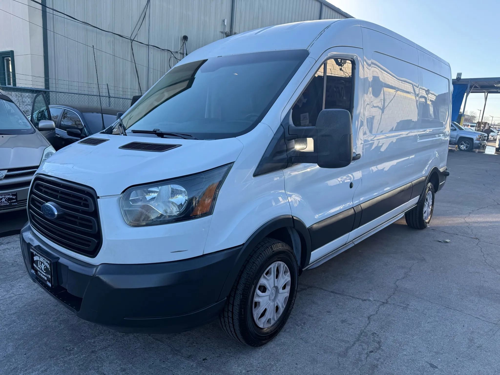 Used 2017 Ford Transit 350 148 Medium Roof RWD image 3
