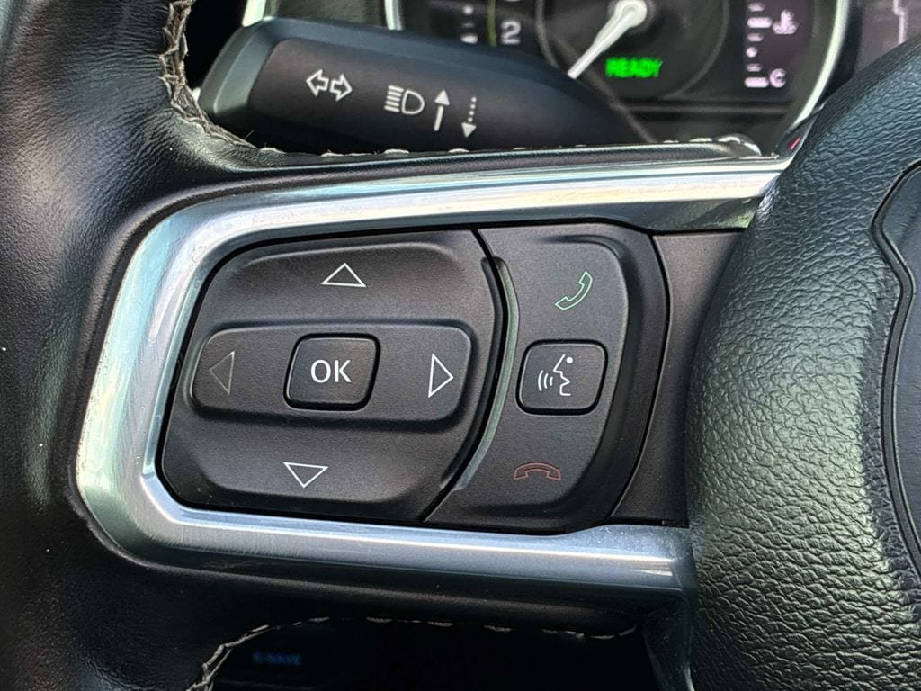 Used 2021 Jeep Wrangler Unlimited Sahara w/ Cold Weather Group AWD/4WD image 28