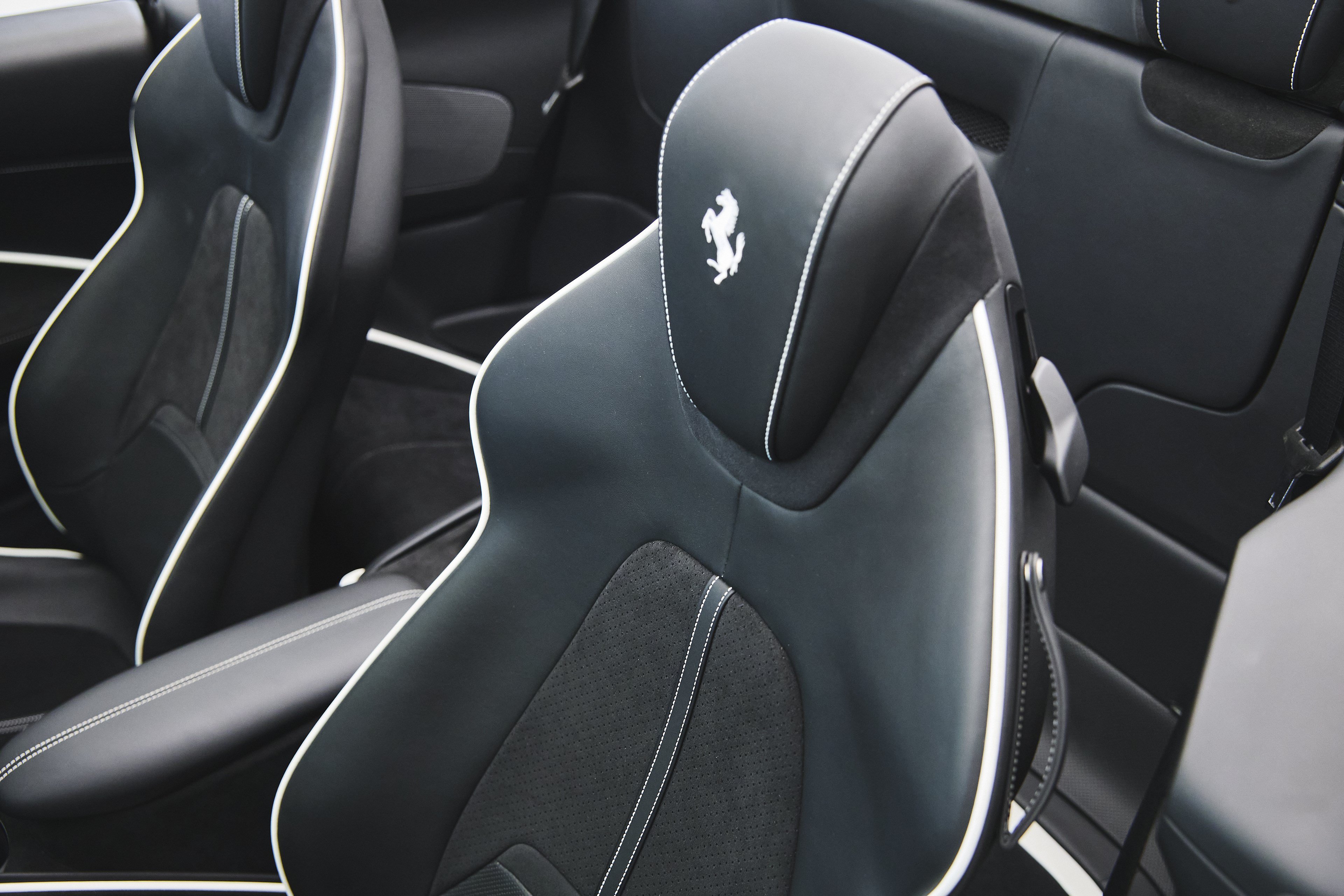 Used 2024 Ferrari Roma Spider RWD image 24