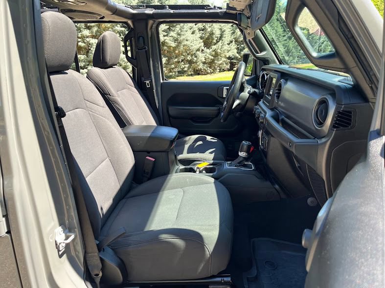 Used 2022 Jeep Gladiator Sport AWD/4WD image 37