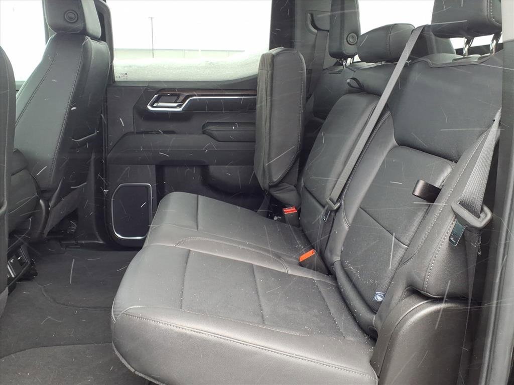 Certified 2025 GMC Sierra 1500 SLT image 15