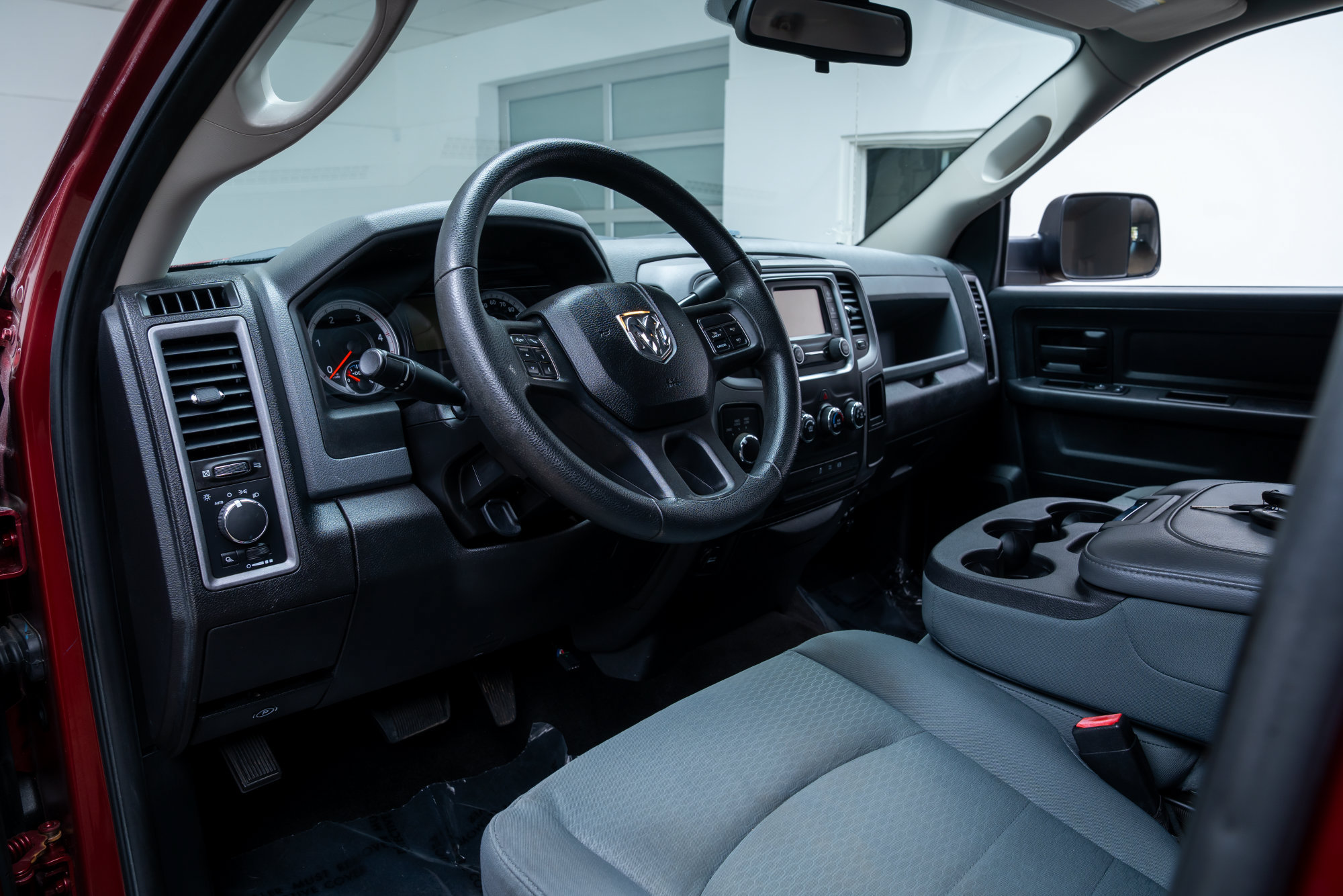 Used 2014 RAM 2500 Tradesman w/ Chrome Appearance Group AWD/4WD image 14