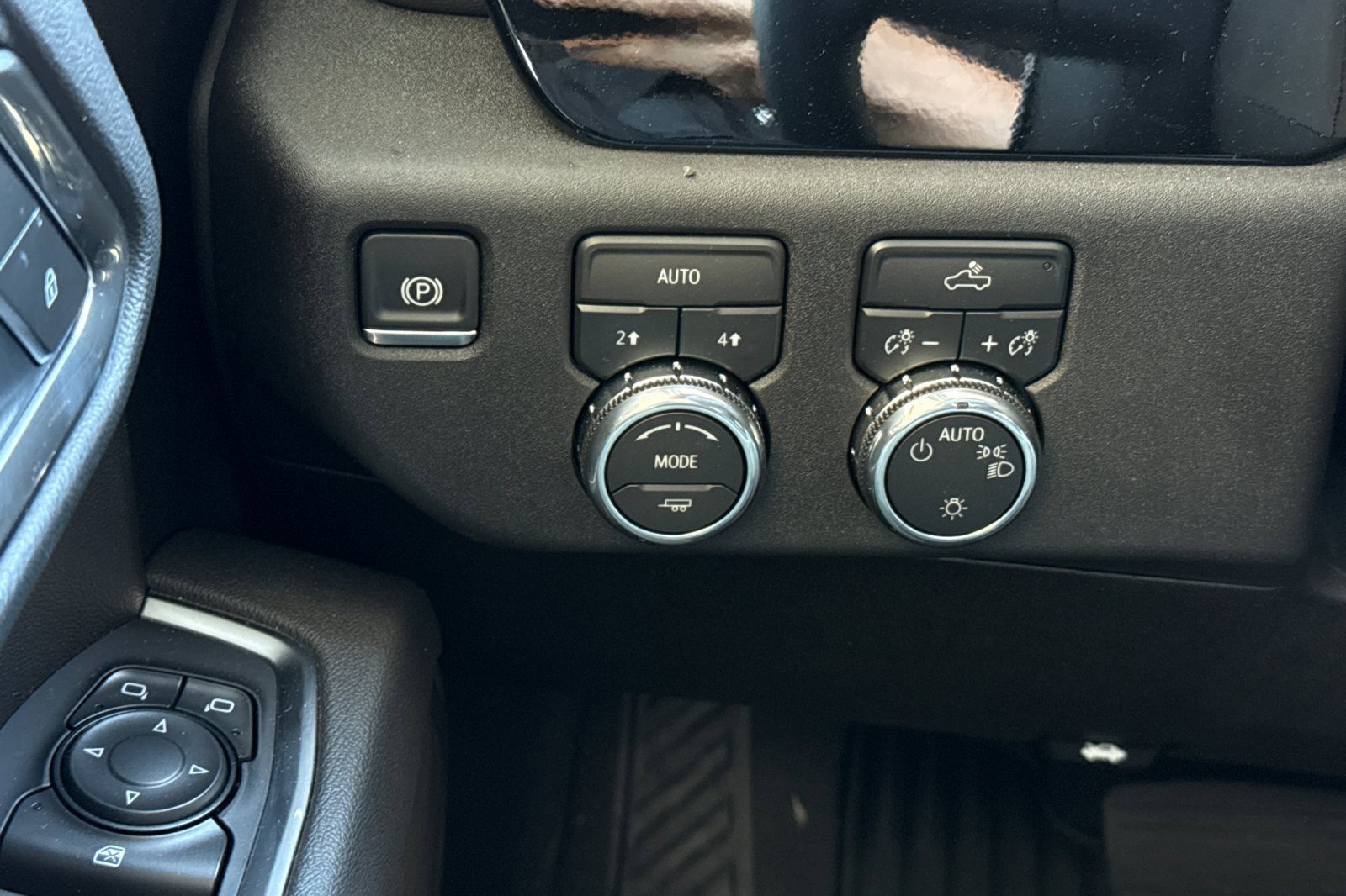 Used 2026 GMC Sierra 1500 SLE image 35