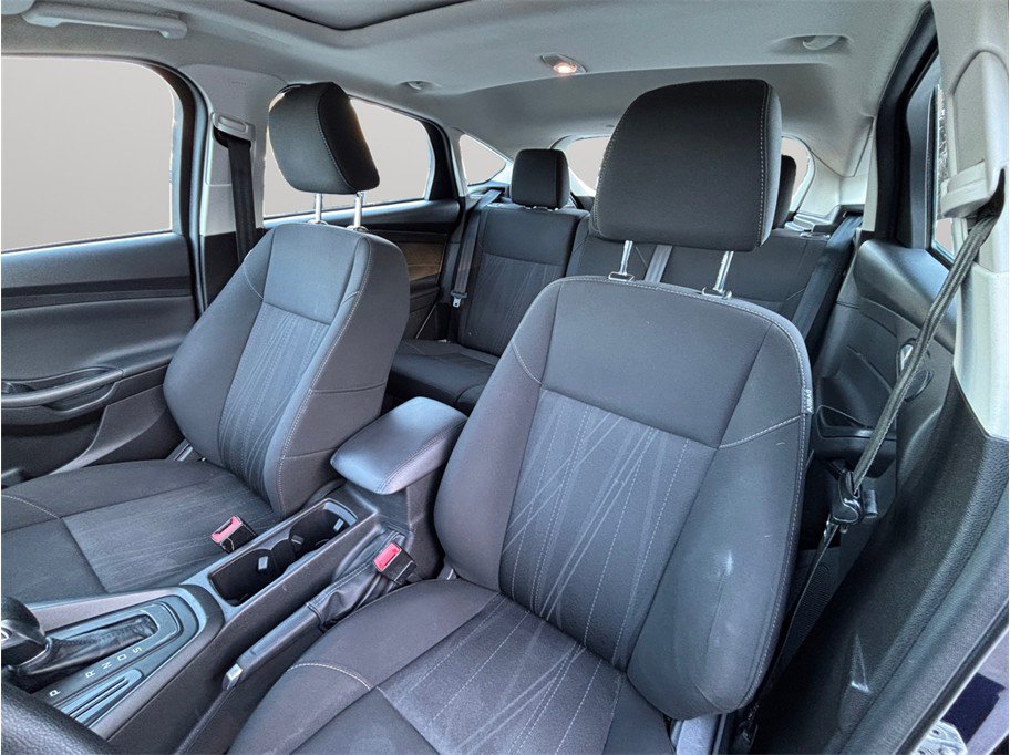 Used 2017 Ford Focus SEL FWD image 15
