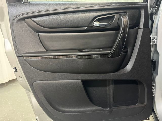 Used 2013 GMC Acadia SLT image 24