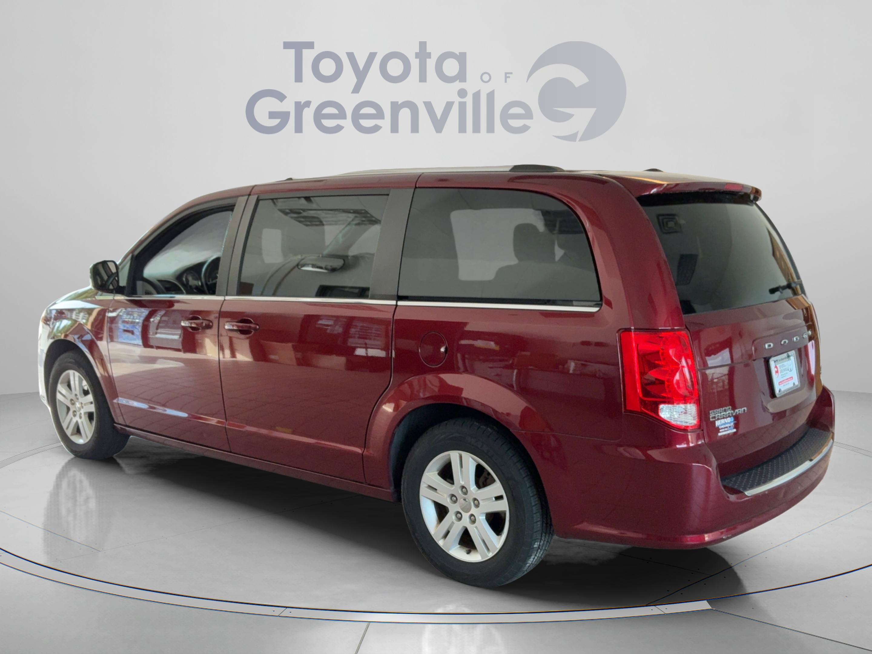 Used 2019 Dodge Grand Caravan SXT FWD image 4