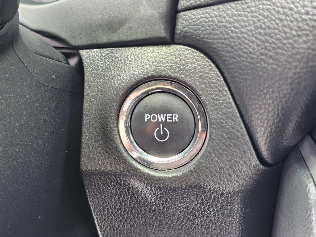 Certified 2023 Toyota RAV4 XLE Premium AWD/4WD image 31