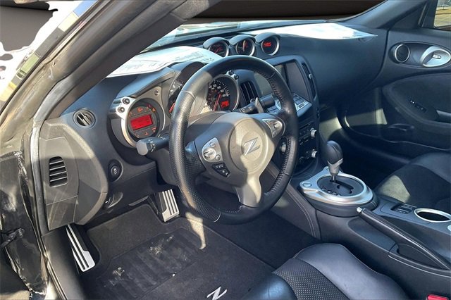 Used 2013 Nissan 370Z Touring w/ Sport Pkg image 11