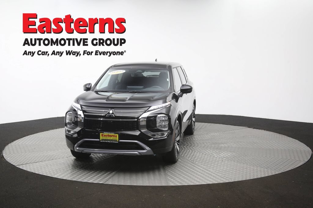 Used 2025 Mitsubishi Outlander SE AWD/4WD image 54