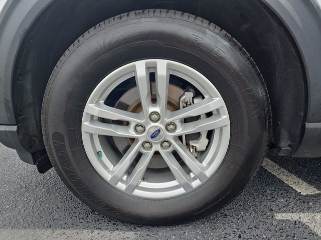 Used 2023 Ford Explorer XLT w/ Equipment Group 202A RWD image 35
