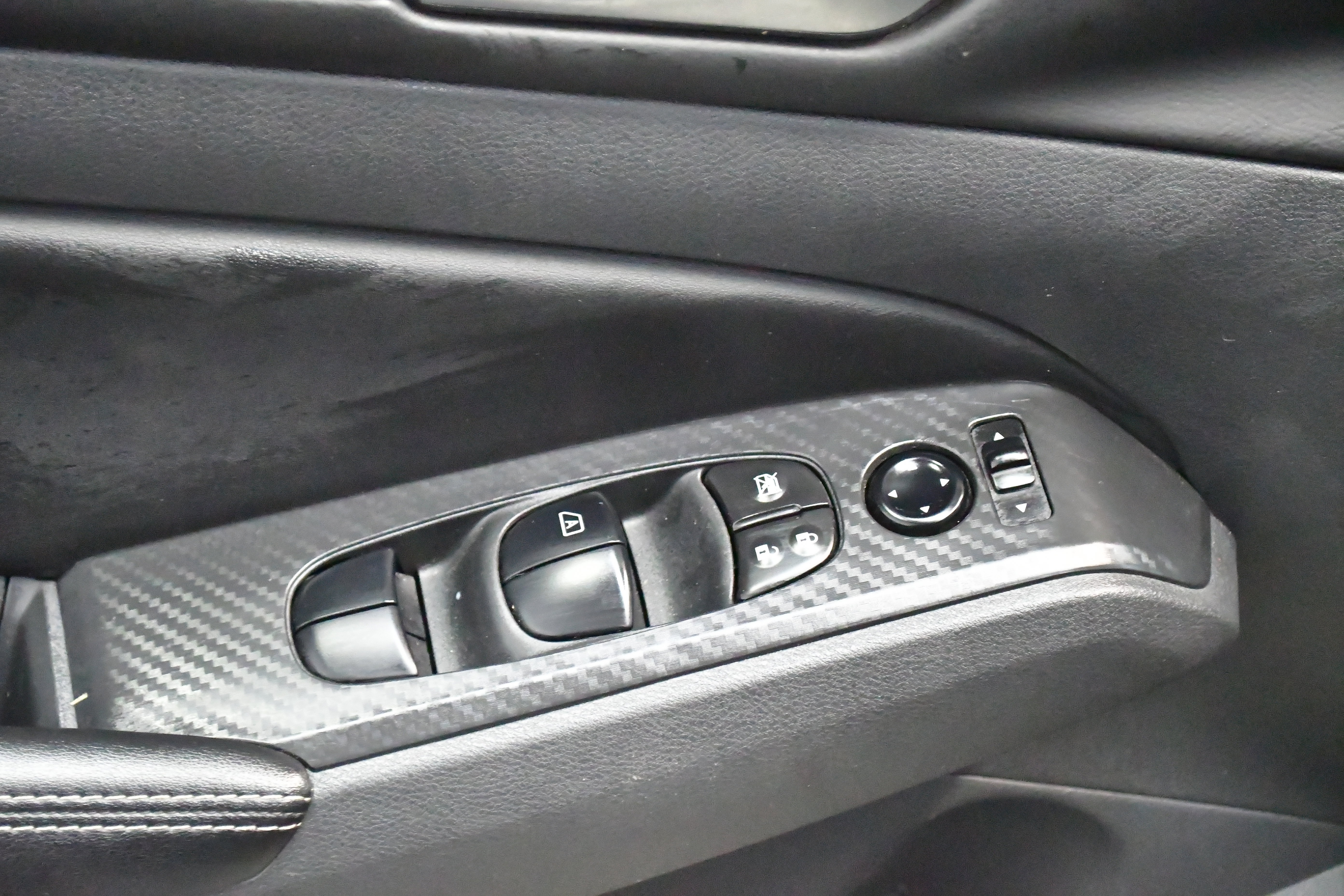 Used 2025 Nissan Altima 2.5 SV FWD image 15