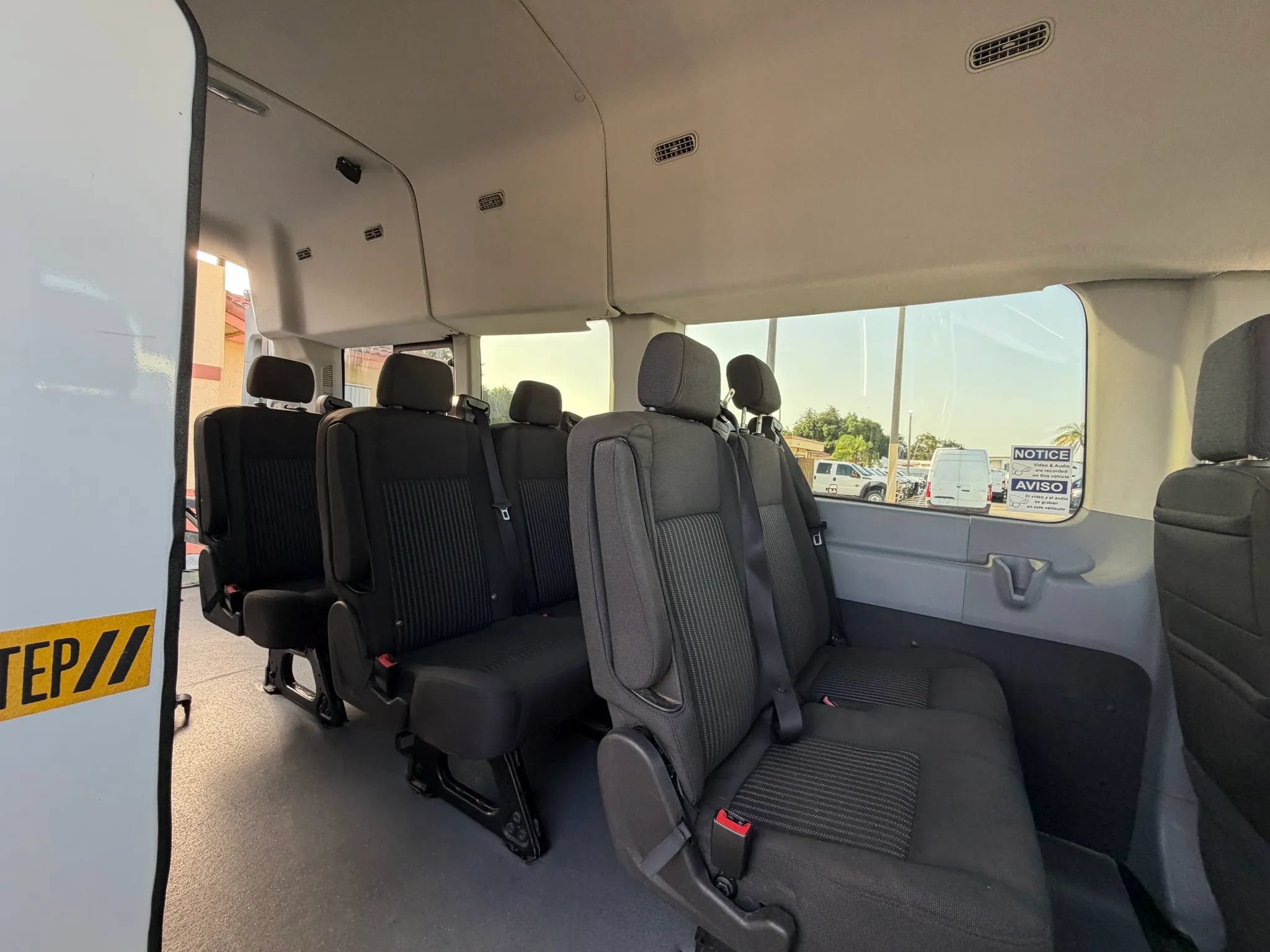 Used 2017 Ford Transit 350 XLT RWD image 11